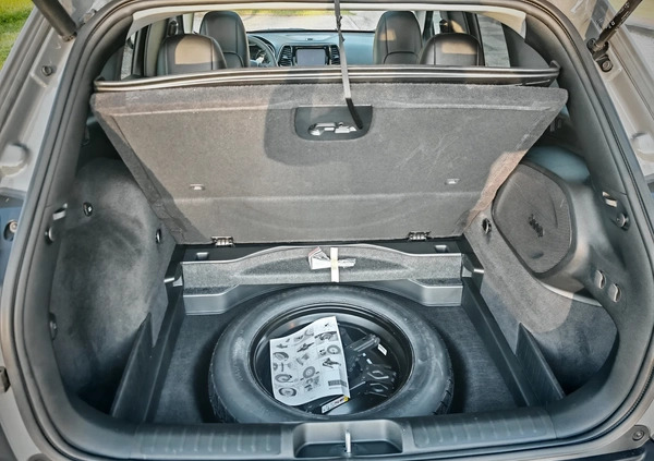 Jeep Cherokee cena 145000 przebieg: 3600, rok produkcji 2022 z Wolbrom małe 781